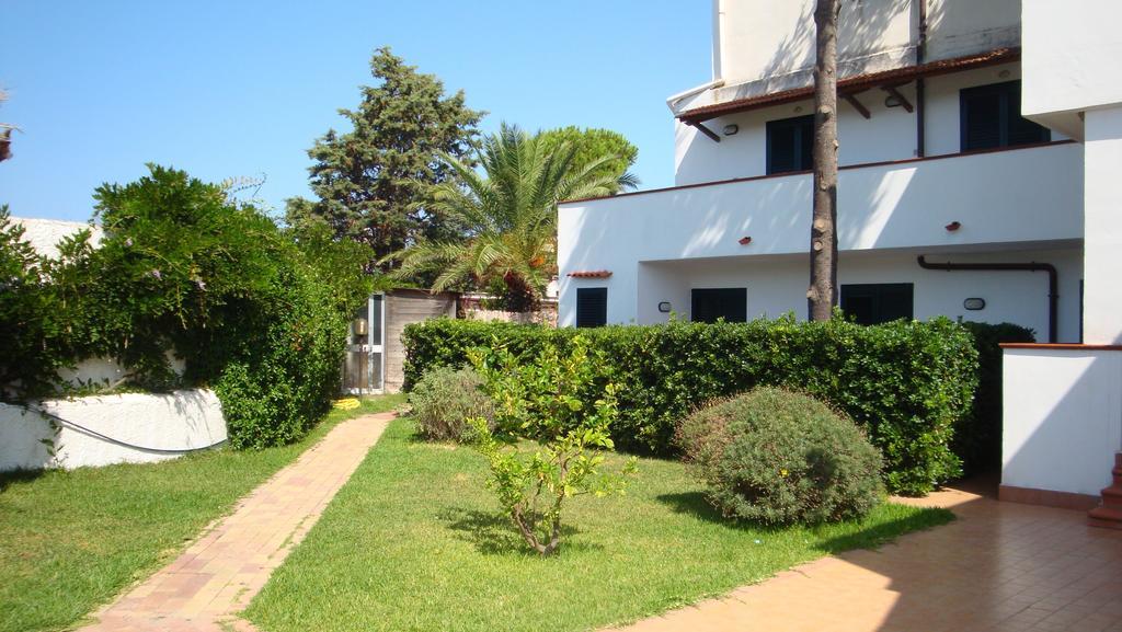 Ischia Uno Residence Forio  Екстер'єр фото