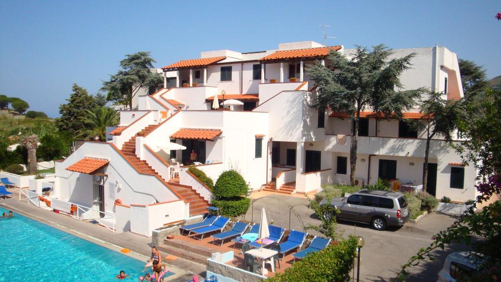 Ischia Uno Residence Forio  Екстер'єр фото