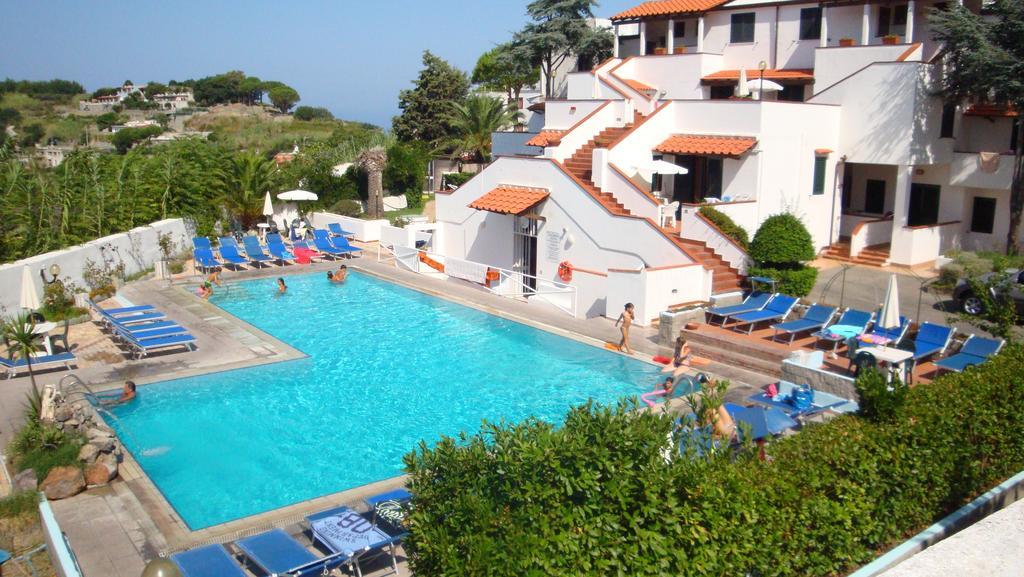Ischia Uno Residence Forio  Екстер'єр фото