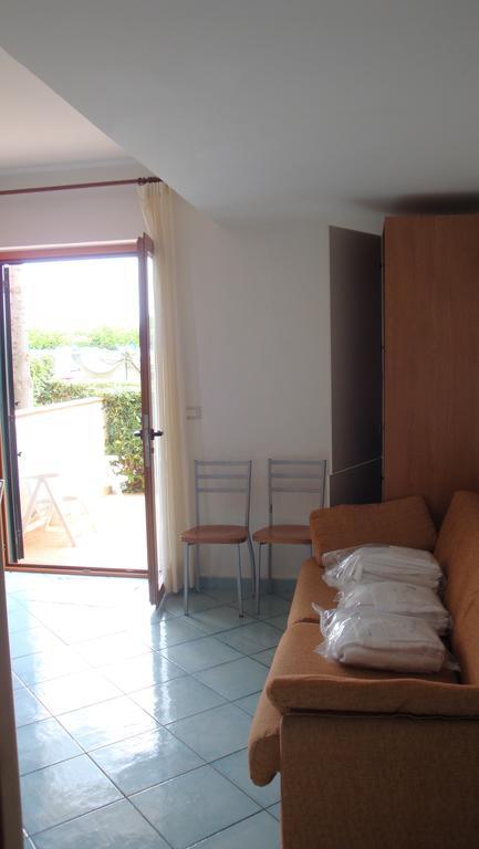 Ischia Uno Residence Forio  Екстер'єр фото